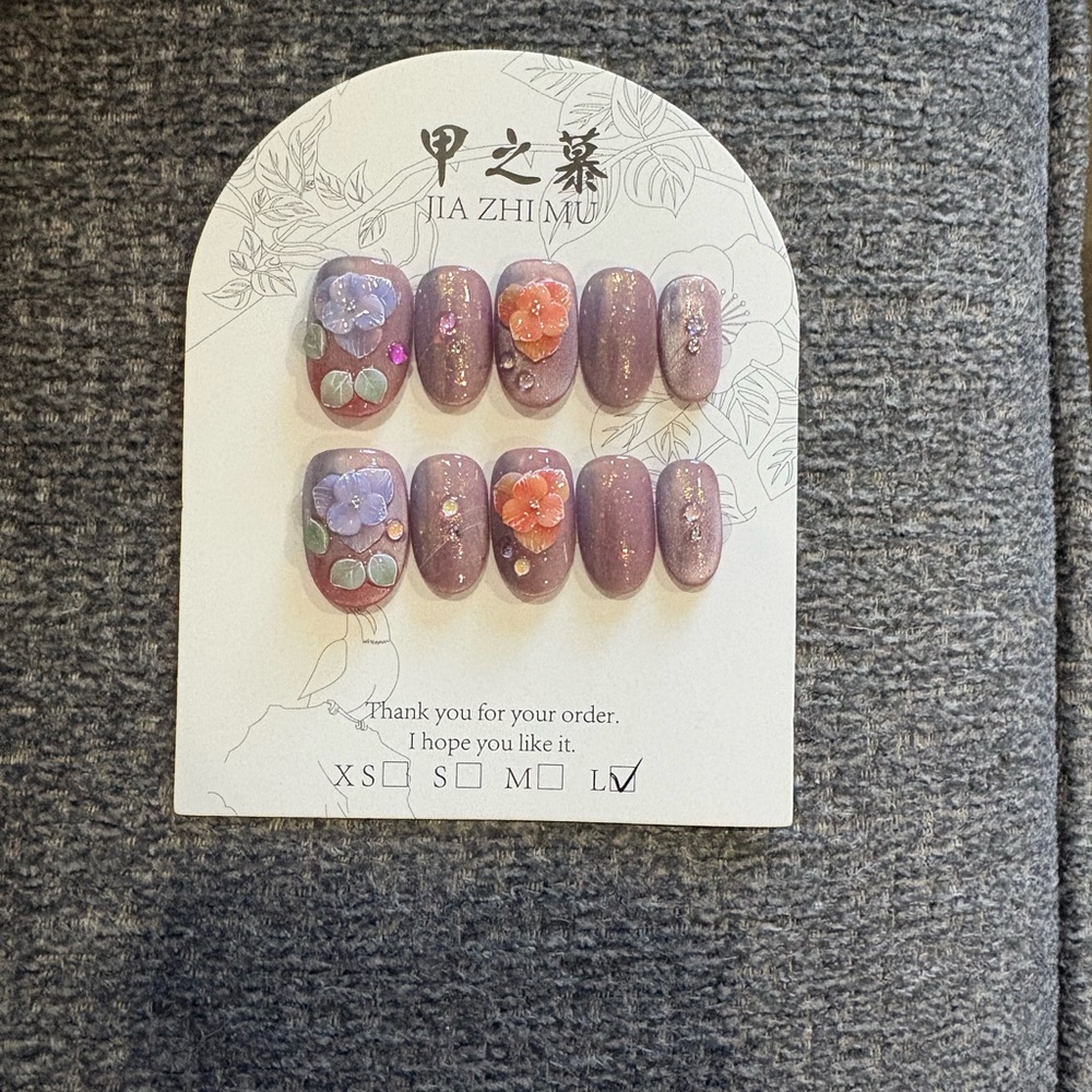 Jia Zhi Mu Lavender Press-On Nail Set with 3D Floral Accents